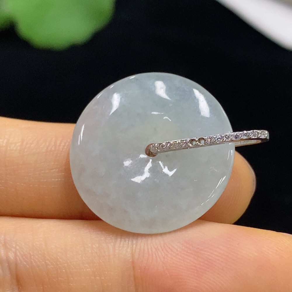 F35094655 Jadeite Safety Buckle Pendant Non-Gold Total Weight Approximately 5g