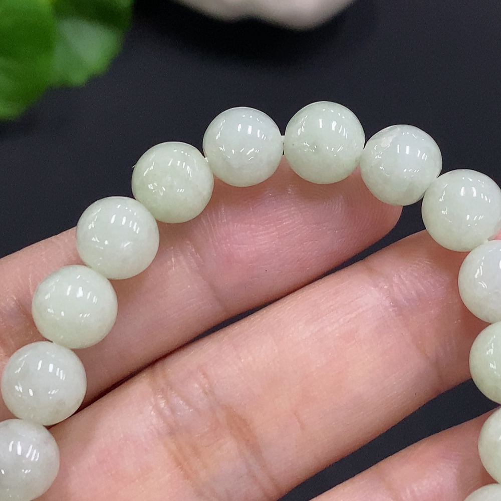 F35157100 Jadeite Bead Necklace Approximately 7.8mm Bead Size Total Weight About 19.7g