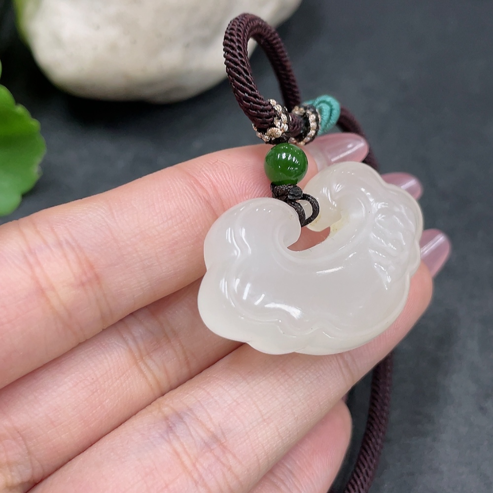 H33897385 Hetian Jade Pendant Ruyi