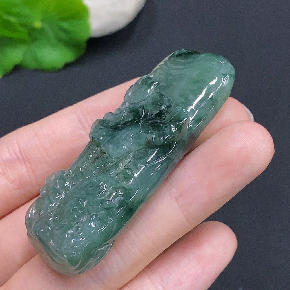 F32757064 Jadeite Auspicious Fish Pendant (Total weight: approx. 36g)