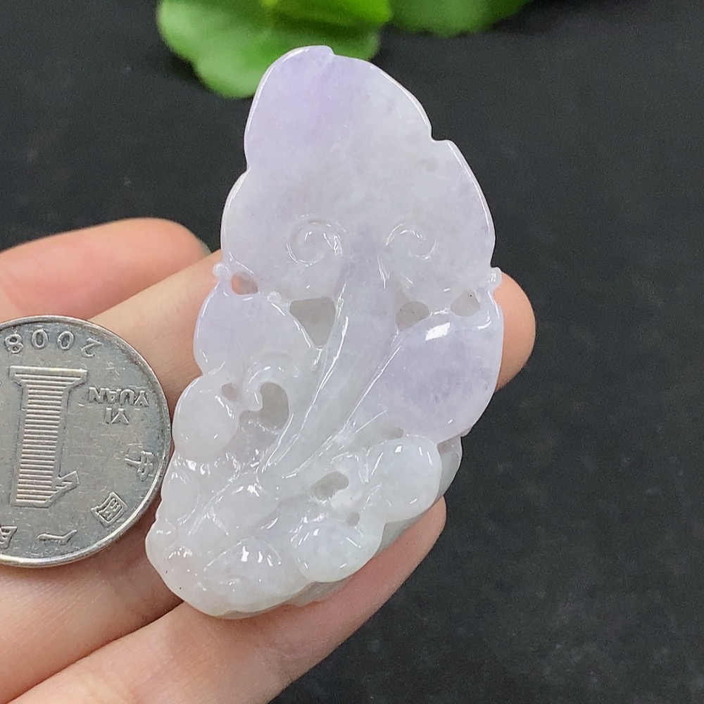 F34963902 Jadeite Pixiu Pendant Gross Weight: Approx. 42.26g