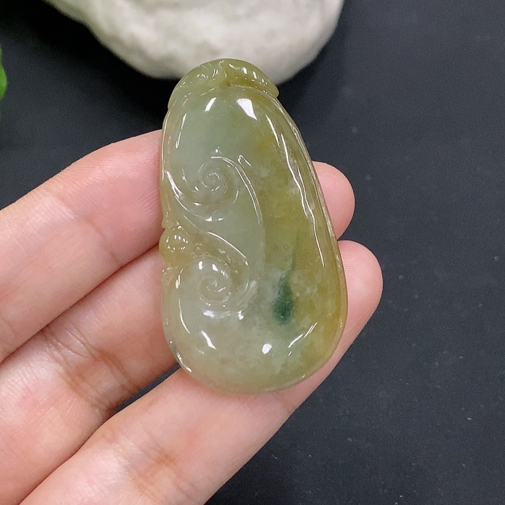 F33857125 Jadeite Ruyi Pendant Total Weight Approx. 12.2g Color Origin Undetermined