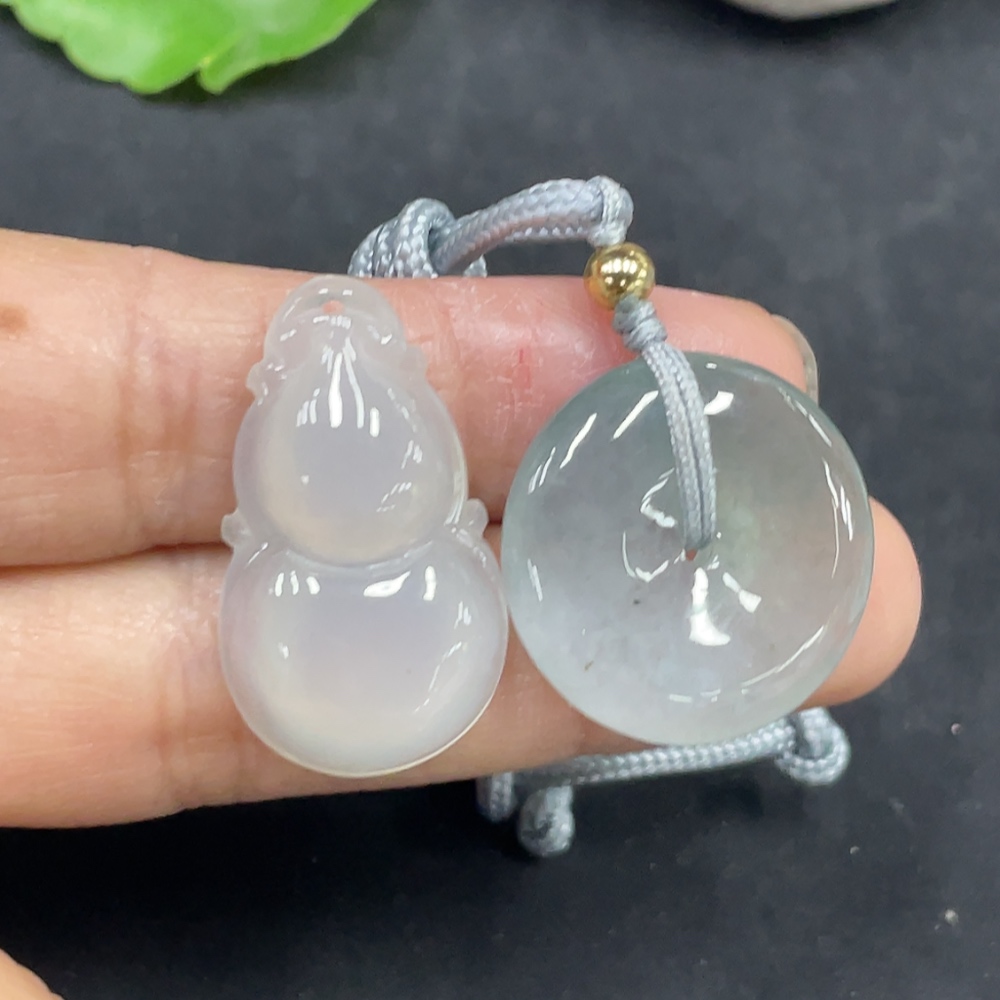F30499377 Jadeite Pendant Sell as a Lot Non-Gold
