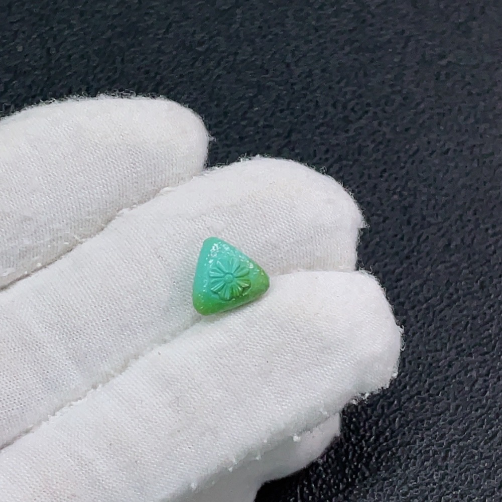 C34990558 Turquoise Jewelry, Color Origin Undetermined, Contains Other Mineral Components, Total Weight Approximately 0.65g