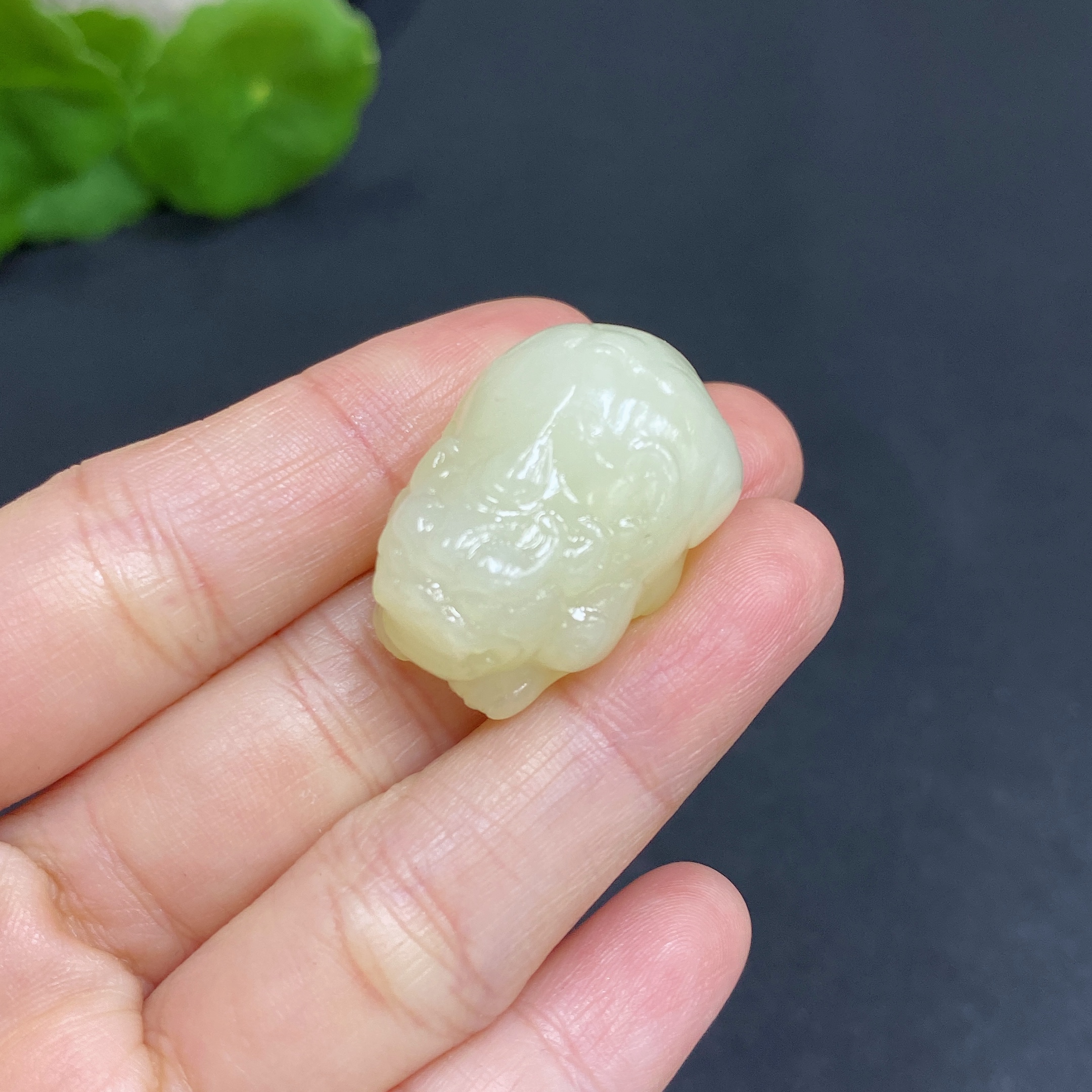 H30466488 Hetian Jade Pendant Pixiu Total Weight About 13.5g