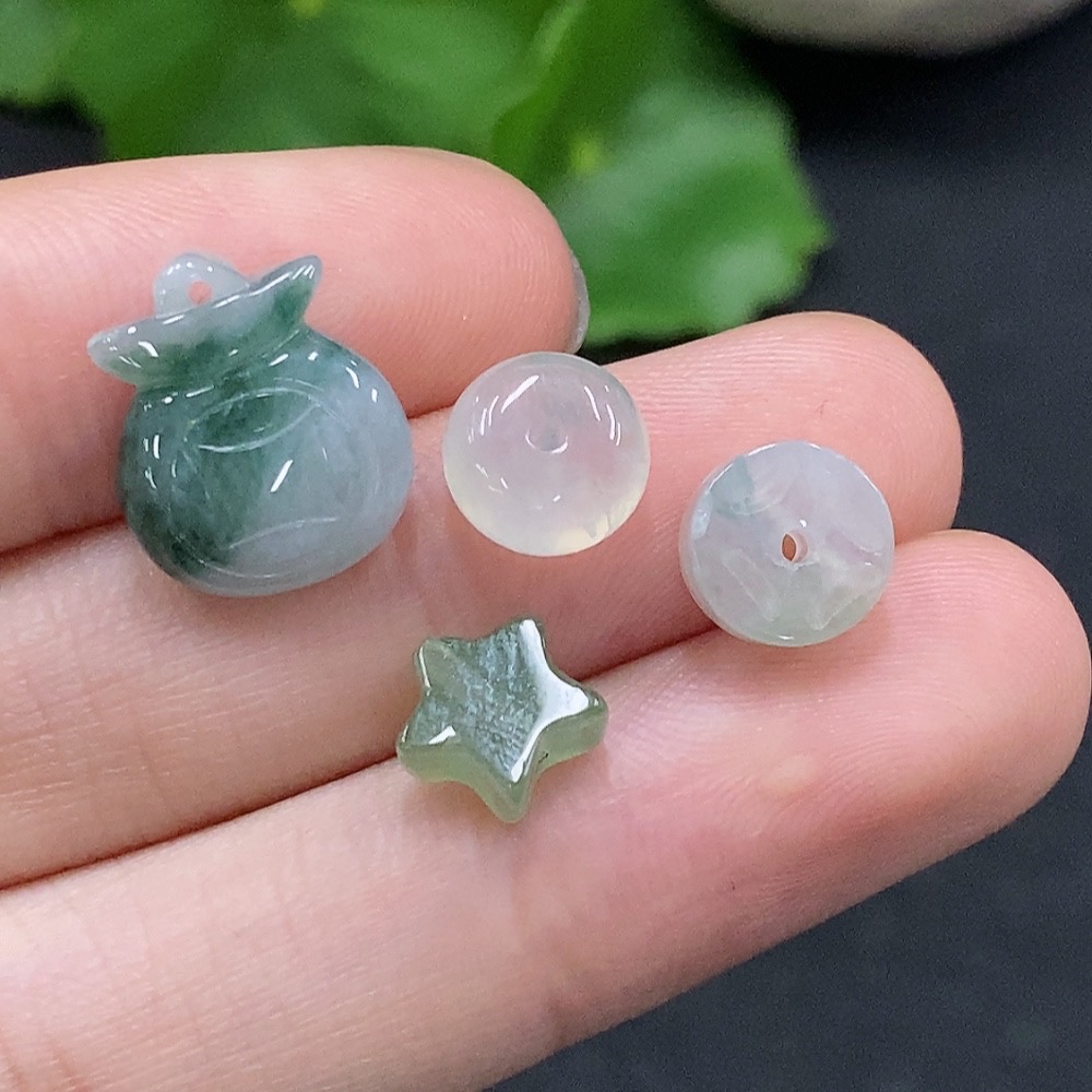 F33895444 Jadeite Pendant Yellow Color Origin Undetermined