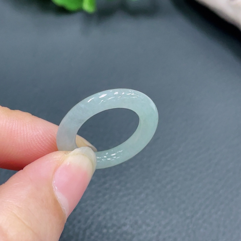 F23592281 Jadeite Ring Size 9 Total Weight 2.520g