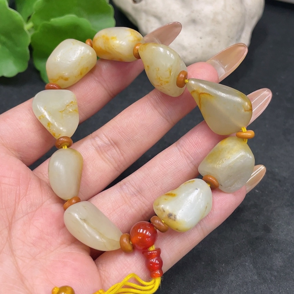 H32797954 Hetian Jade Bracelet, Undetermined Skin Color Origin, Contains Other Mineral Components, Non-Hetian Jade Beads Included, Total Weight Approximately 44.5g