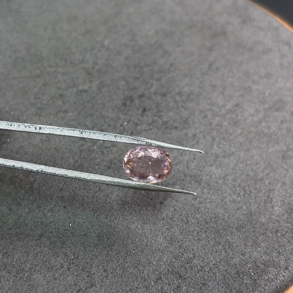 C34950259 Tourmaline Rough Stone Total Weight Approx. 1.95 Carats