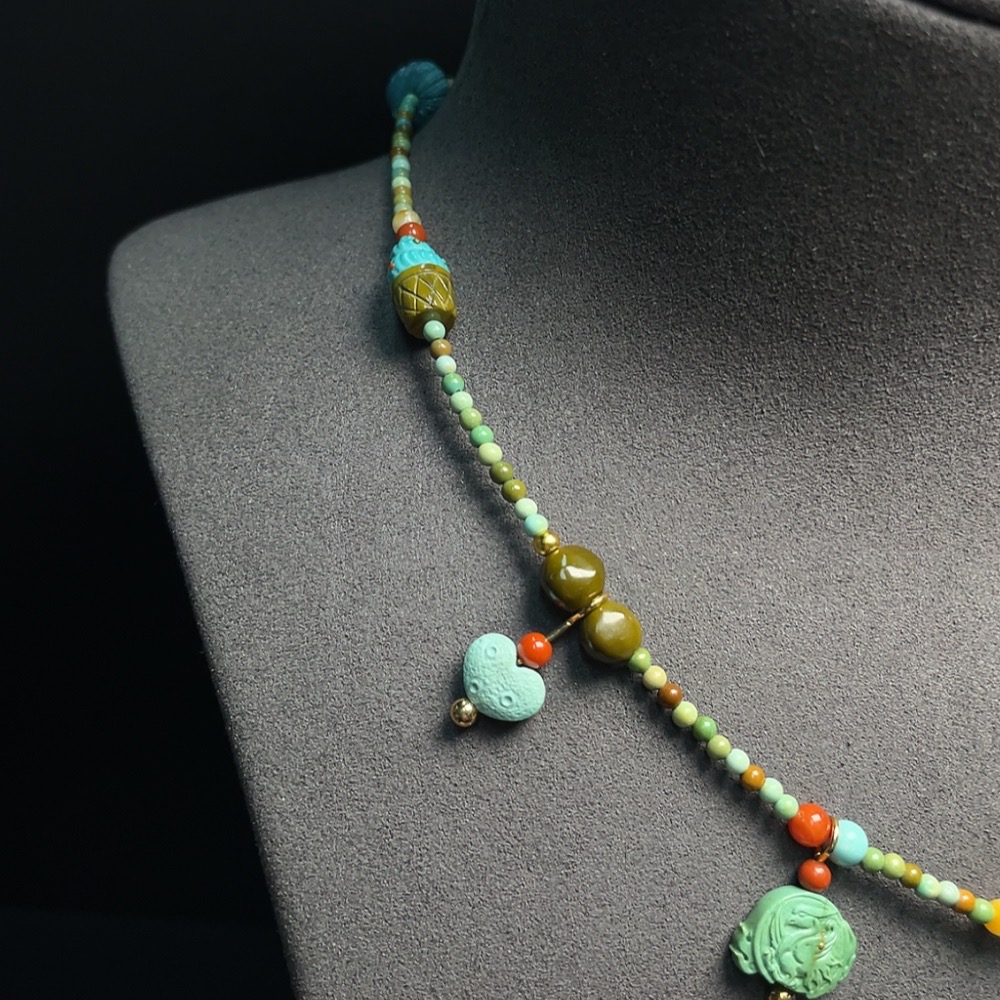C34008363 Turquoise necklace containing other mineral components, non-gold, total product weight approximately 16.94g (including minerals)