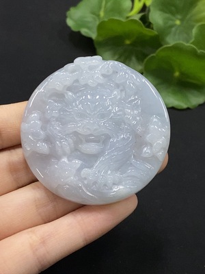 F36247515 翡翠虎牌挂件 货品总重约49.79g