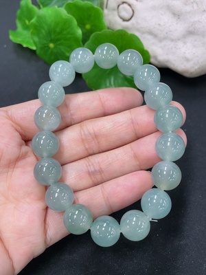 F41934653 翡翠手串  卡11mm左右 货品总重约41g
