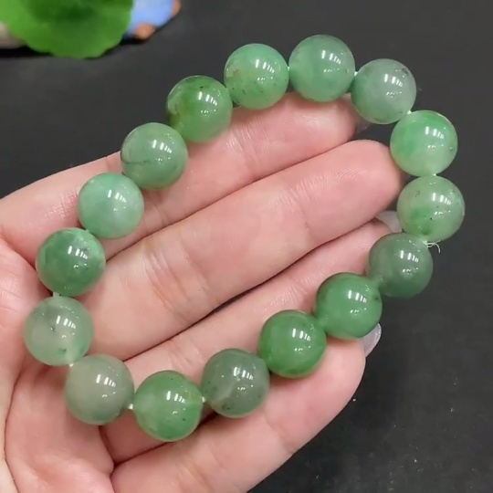 H33846994 African Emerald (Dulong Jade)