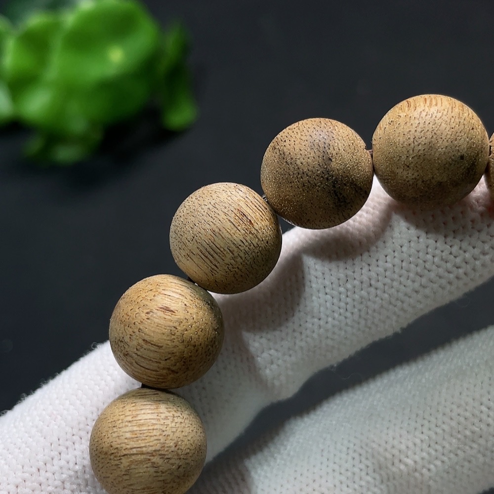 W35145042 Agarwood Beads (Total weight approx. 10.6g, size approx. 13mm)