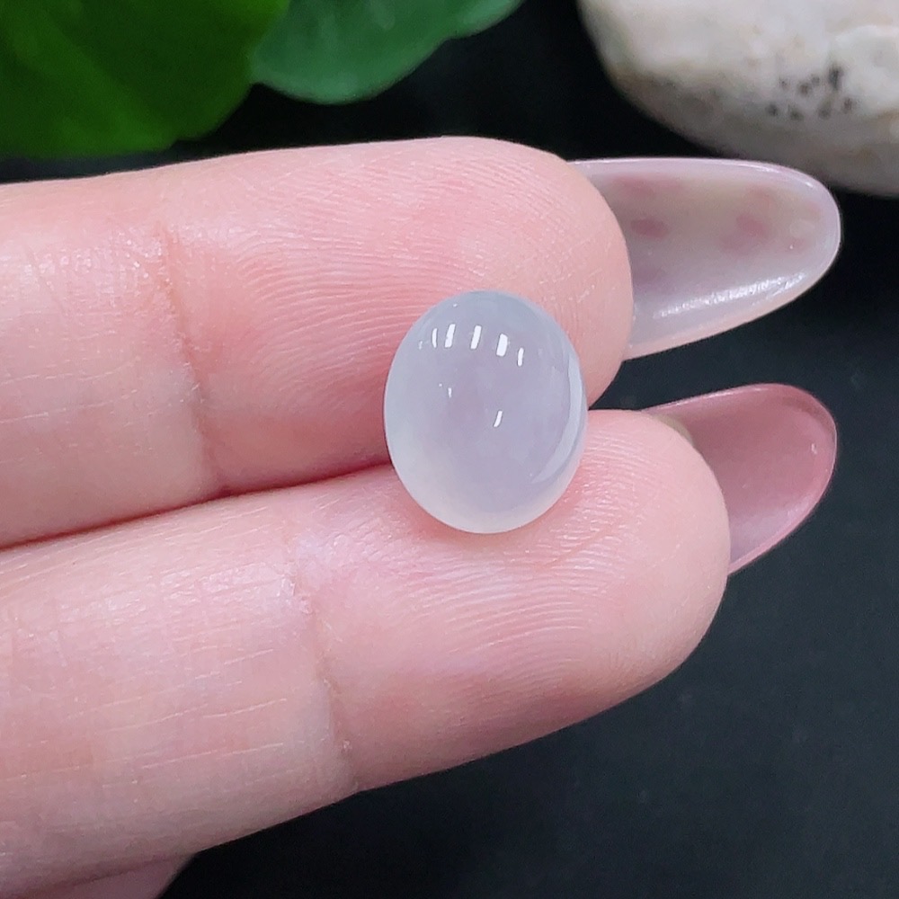 F34032402 Jadeite cabochon, total weight approx. 0.9g