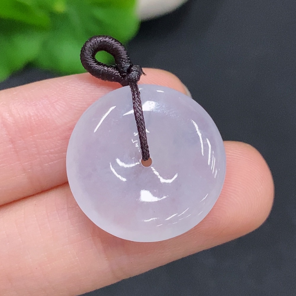 F32756344 JadeitePeace Knot Pendant