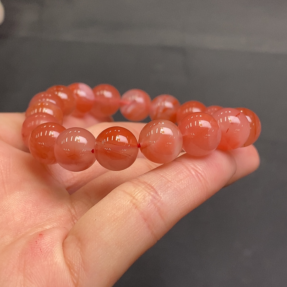 C13490347 South Red Agate Bracelet, Approx. 36.7g, Size 11.2mm