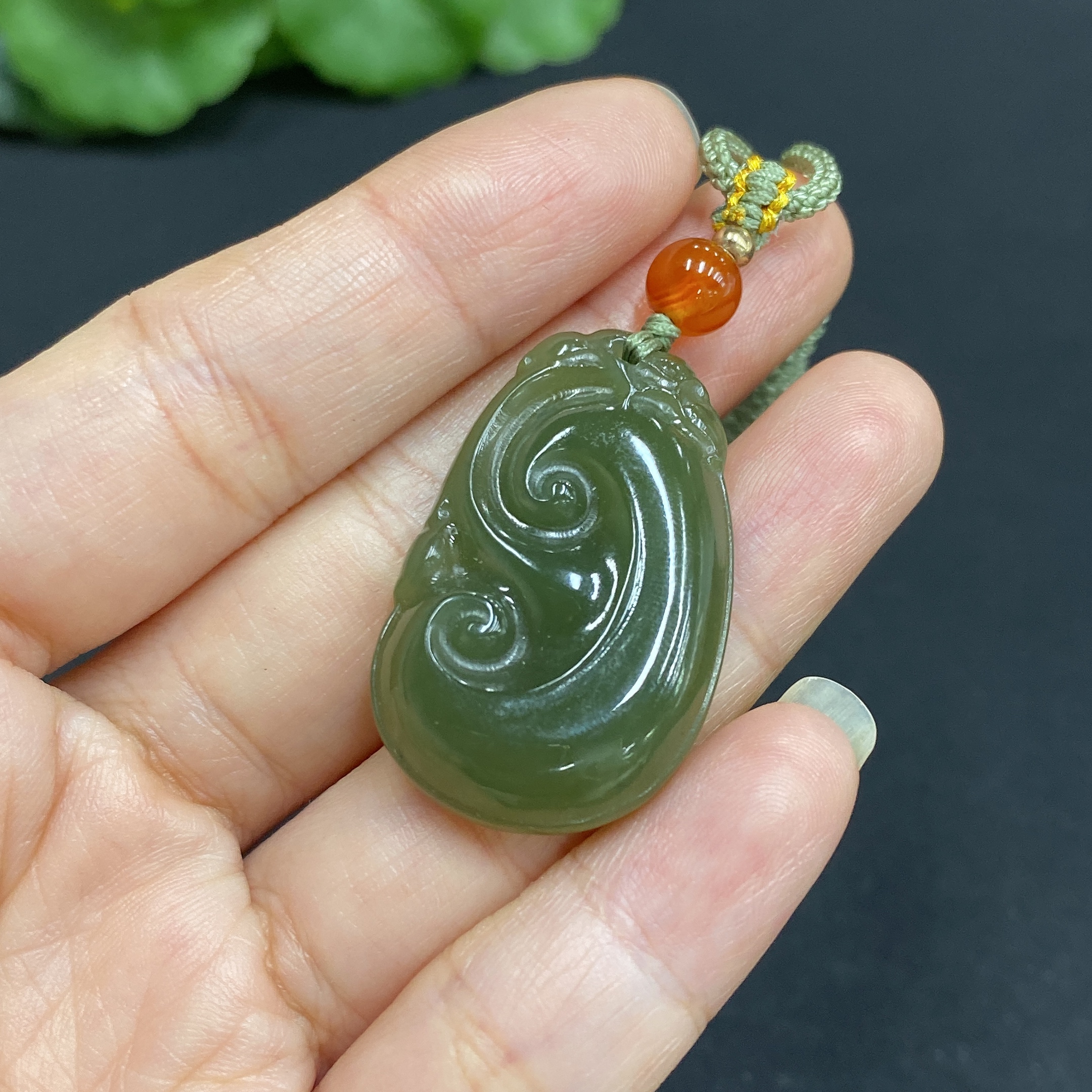 H34015337 Hetian Jade Pendant Ruyi