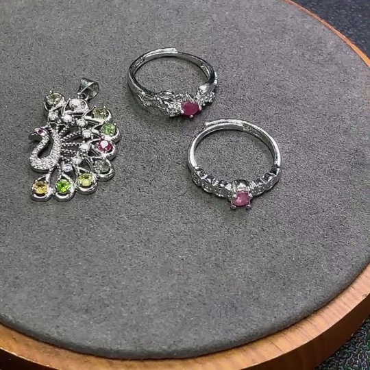 C31654938 Tourmaline Jewelry Non-Gold Total Weight Approx. 7.5g Sell as a Lot