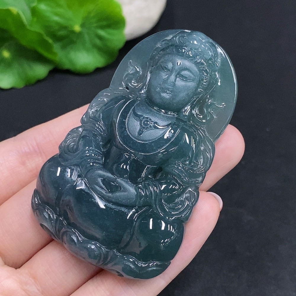 F34968171 Jadeite Guanyin Pendant Total Weight Approximately 53.3 Grams