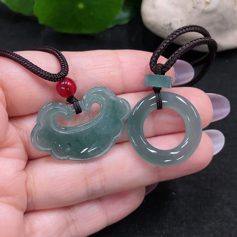 F34965906 Jadeite Pendants Sell as a Lot