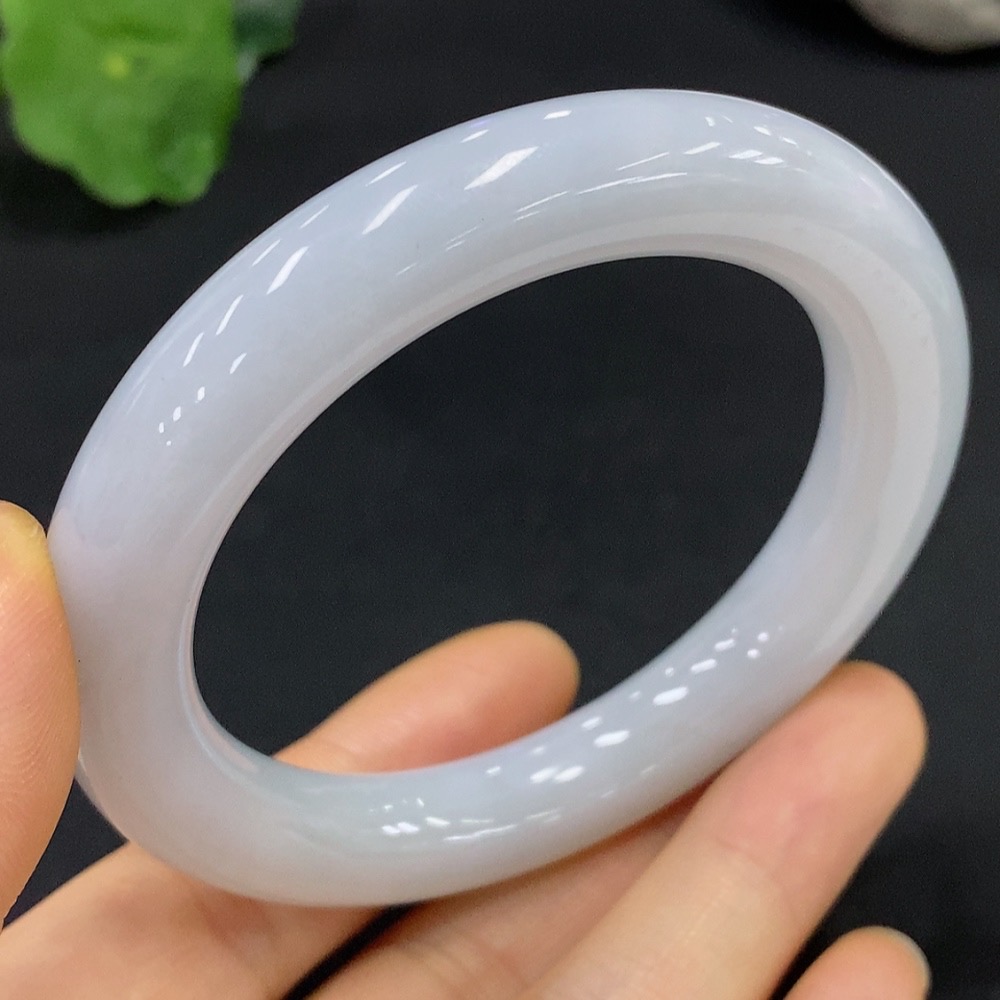 F22478896 Jadeite Round Bangle Size 53.7 Total Weight 61.412g