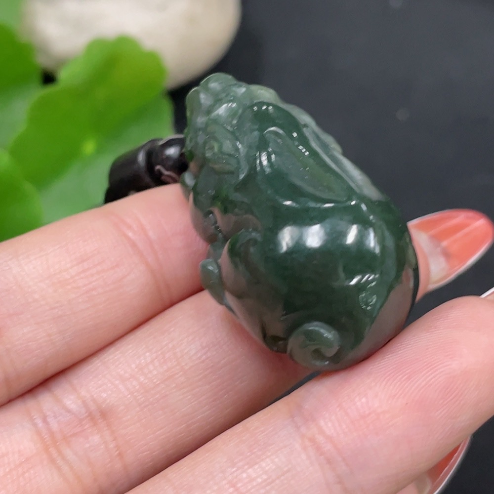 H35112052 Hetian Jade Pendant Pixiu Total Weight (including rope) 24.7g