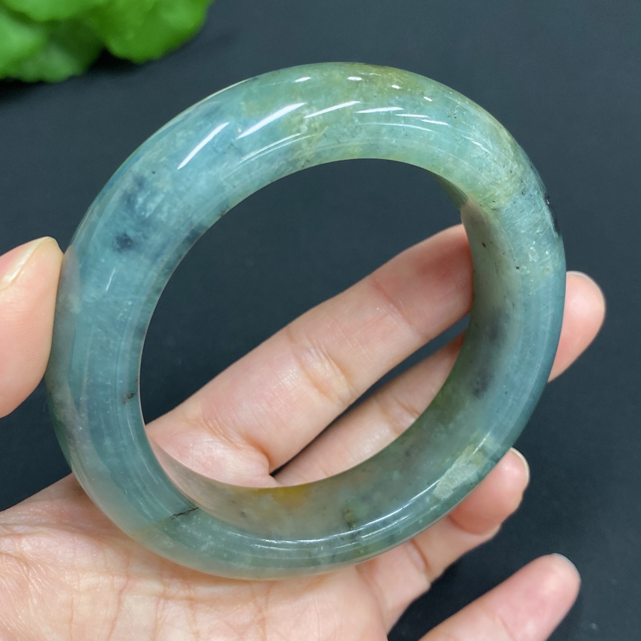 H29406475 Xiuyu (Serpentine Jade) Regular Bracelet Size 55 Total Weight Approx. 70.3g