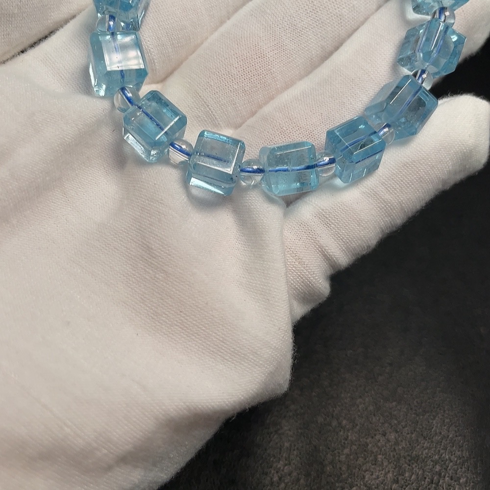 C33920926 Topaz Bracelet, Color Origin Undetermined, Total Weight Approx. 32.72g, Size Approx. 8.1mm
