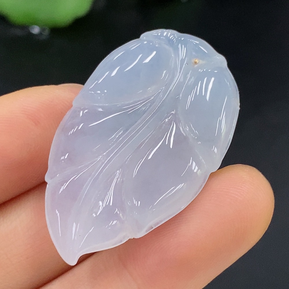 F25858388 Jadeite Leaf Pendant Total Weight Approximately 10.33g