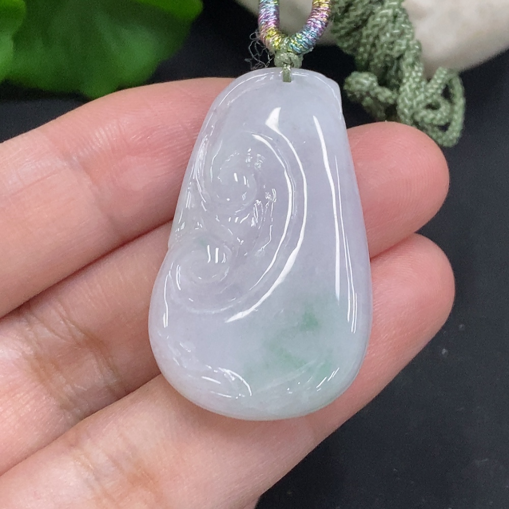 F35107723 Jadeite Ruyi Pendant, total weight including string approximately 10.1g