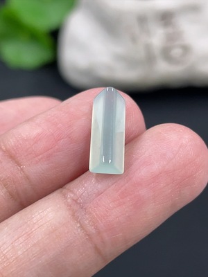 F42952177 翡翠戒面 货品总重约0.6g