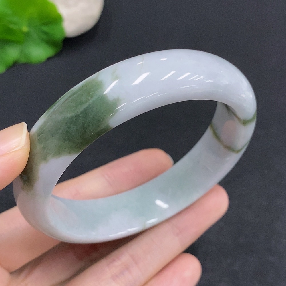 F33831604 Jadeite Round Bangle, Total Weight Approx. 68.3g, Size 58.5