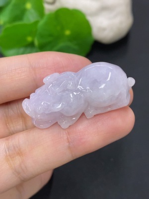 F46557734 翡翠貔貅挂件 货品总重约14.1克