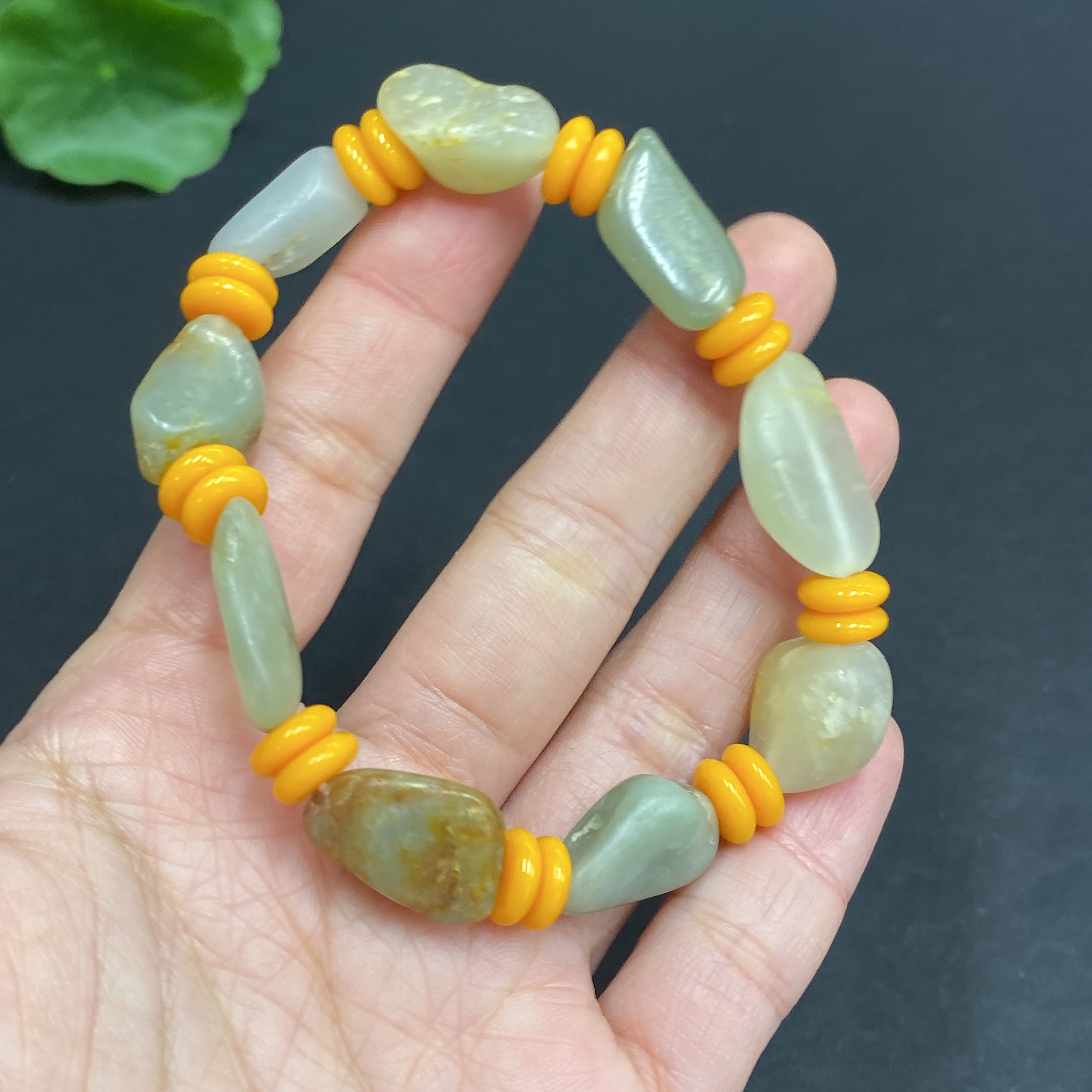 H24760462 Hetian Jade Bracelet, Approx. 21.2g Total Weight, Undetermined Skin Color Origin