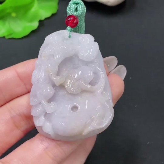 F35105378 Jadeite pendant with non-A grade beads, including rope, total weight approximately 43.14g