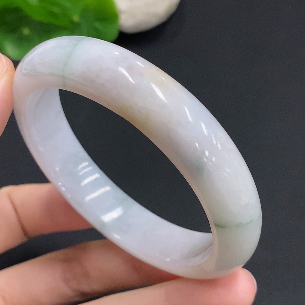 F31625257 Jadeite Regular Bangle, Total Weight Approx. 62g, Inner Diameter 57.5