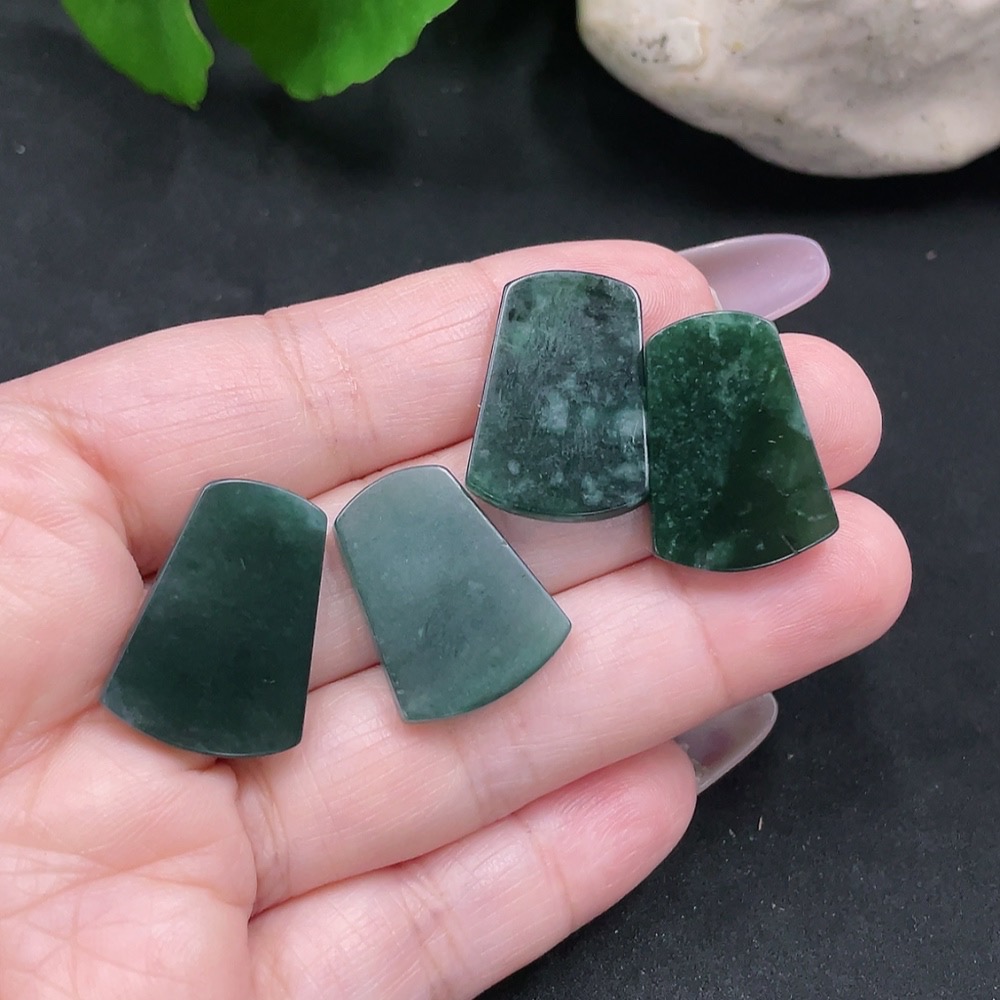 F35128559 Jadeite Plain Pendant Sell as a Lot