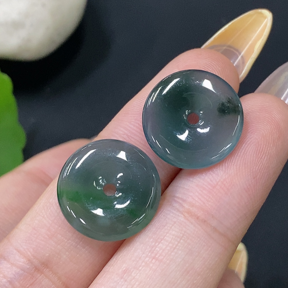 F29416929 Jadeite Pendant Sell as a Lot