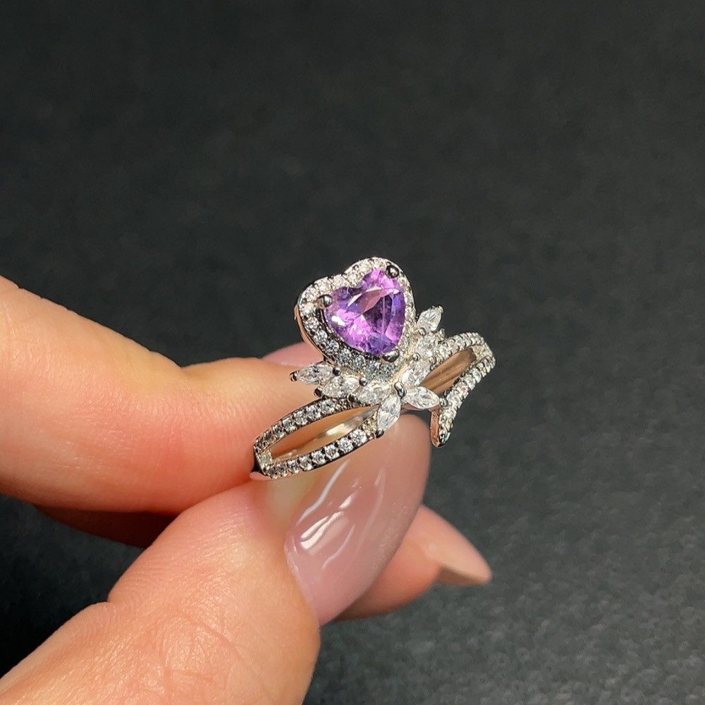 C31679982 Crystal Ring Adjustable Non-Gold Total Weight Approx. 2.69g