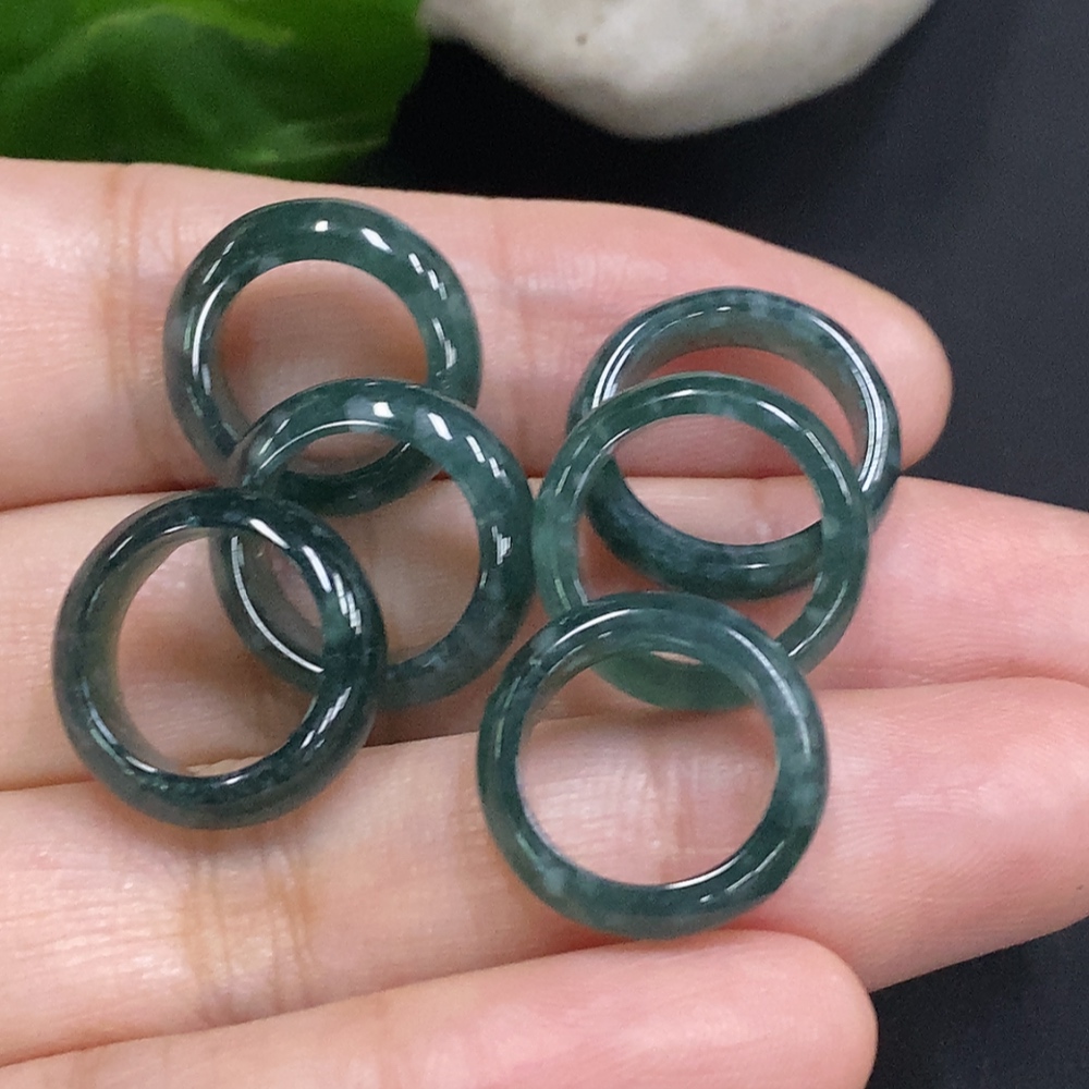 F33883323 Jadeite Pendants Sell as a Lot