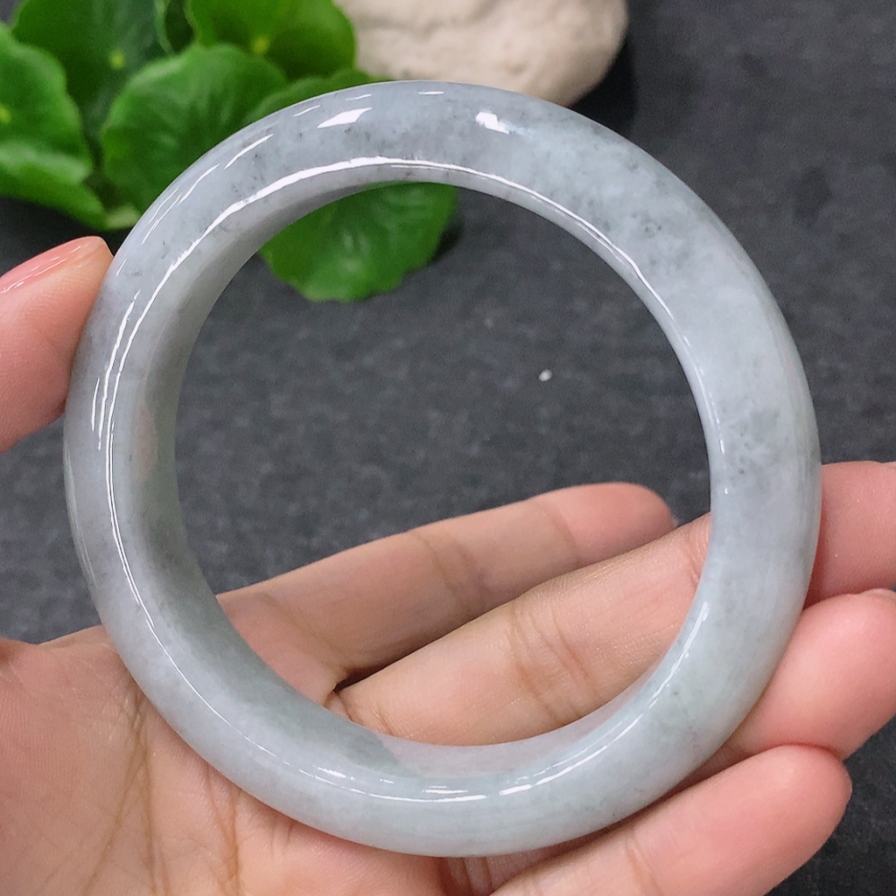 F34998065 Jadeite Round Bangle, Total Weight Approx. 67.4g, Size 57.8