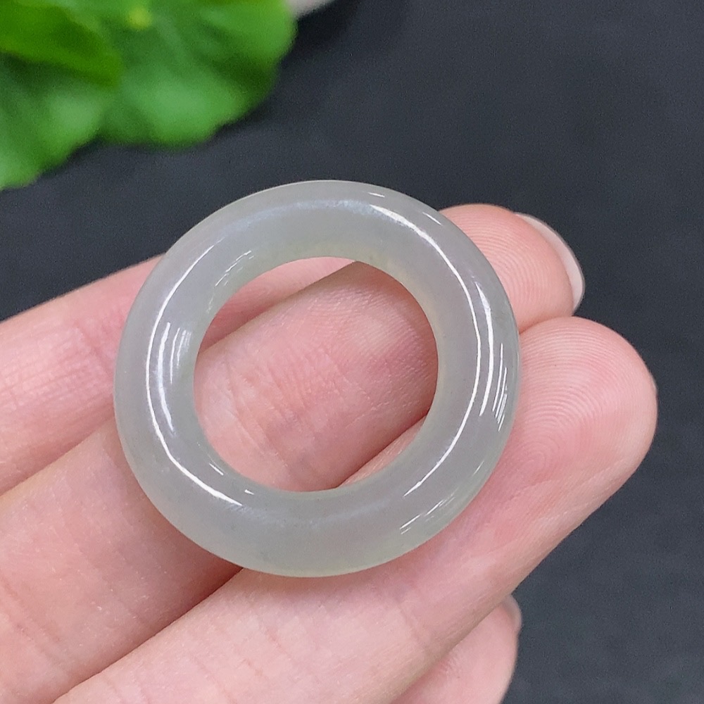 F34002374 Jadeite Donut Pendant Total Weight About 4.5g