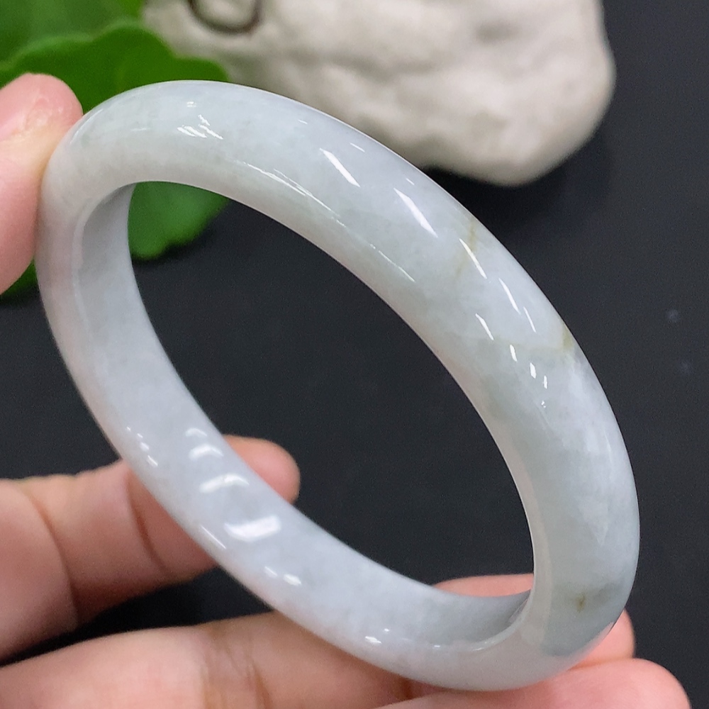 F35107210 Jadeite Round Bangle Size 52.9 Total Weight Approx. 35.6g