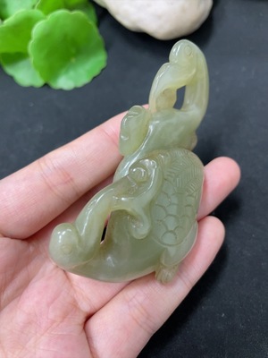 H41945125 和田玉摆件  永结同心  货品总重约76.8g
