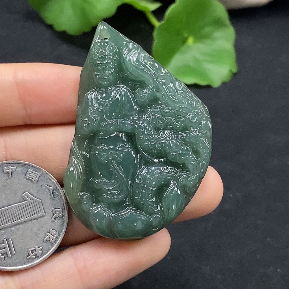 F30516467 Imperial Jadeite Guanyin Pendant with Dragon Design, Total Weight Approx. 21.87g