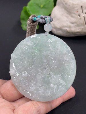 F41927590 翡翠挂件一念之间 货品总约重 含绳48.7g