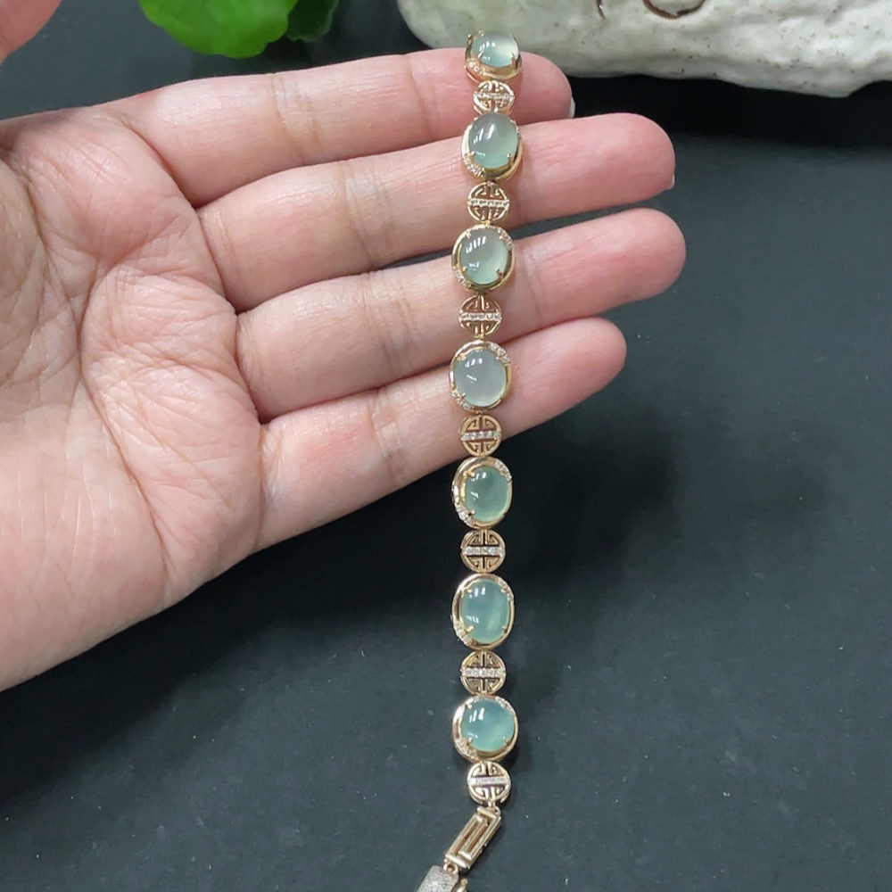 F35172266 Jadeite Cabochon Inlaid Bracelet, 18K Gold with Diamond Accents, Total Weight Approx. 11.6g