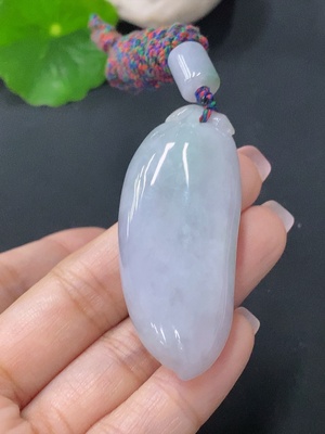 F29320613 Jadeite Pendant Fu Gua