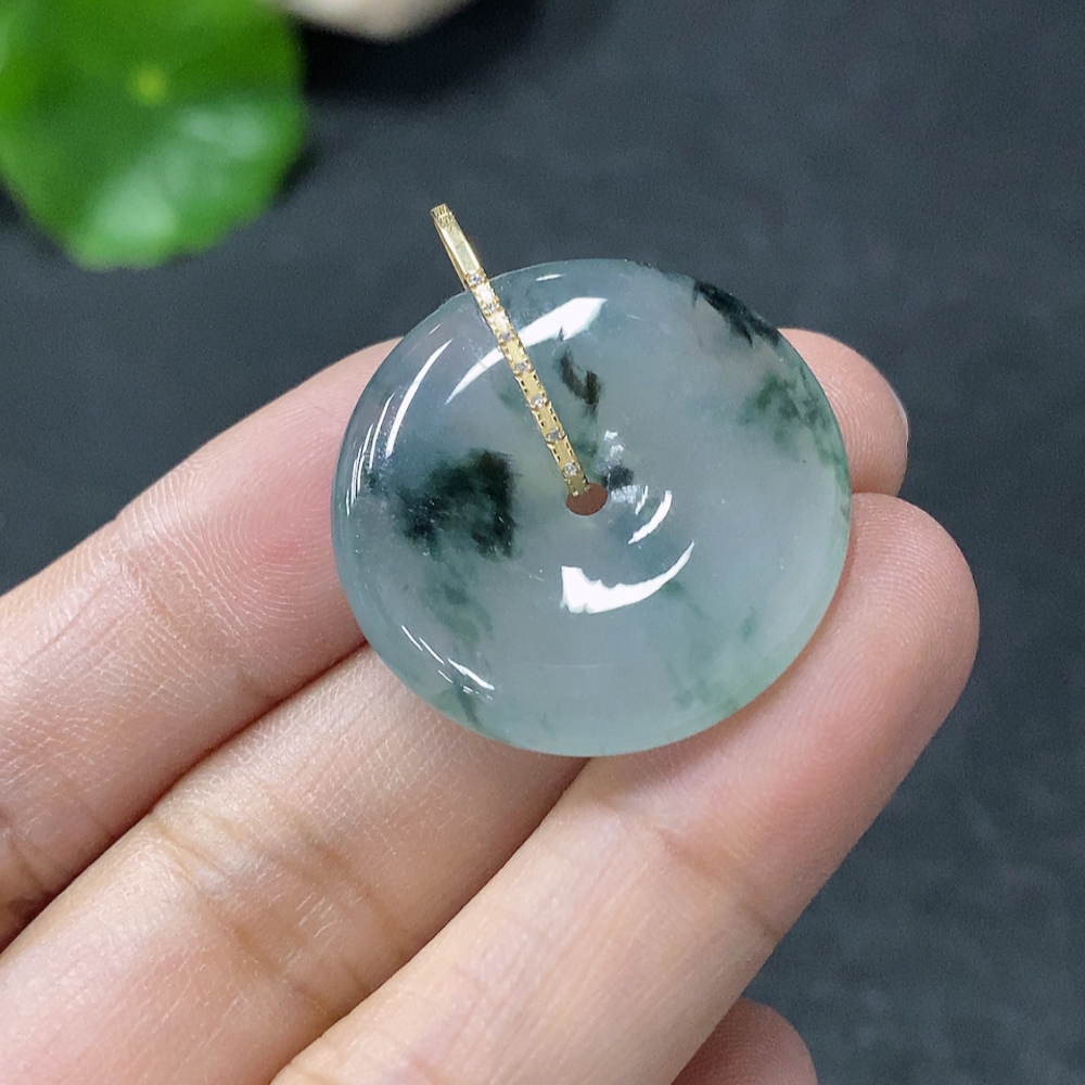 F34953298 Jadeite Pendant Peace Buckle with 18k Gold and Diamond Accents, Total Weight Approximately 7.82g